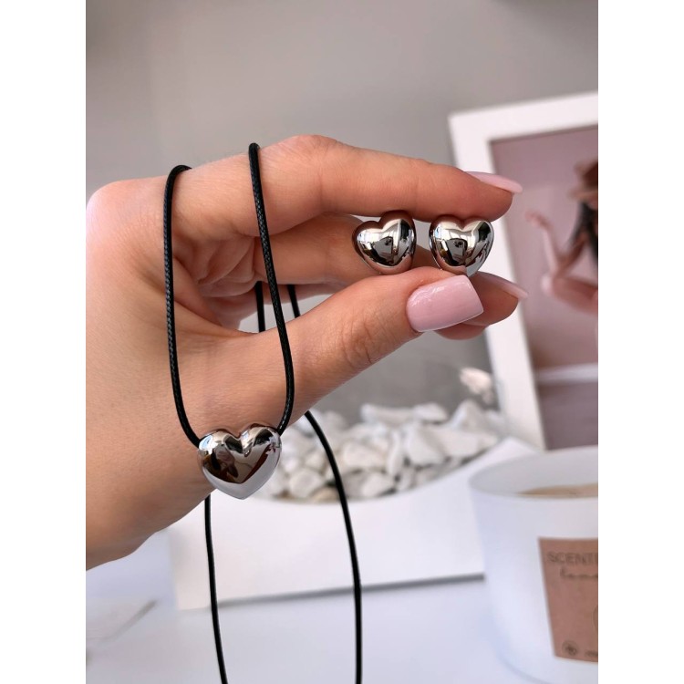 Чокер на шнурке с серебряным сердцем Meduza Crystal