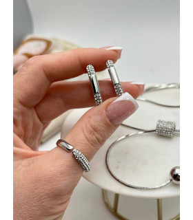 Серьги Скобы с цирконом серебристые 